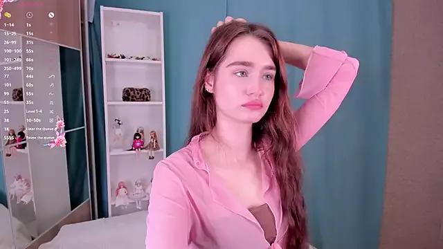 lovelyalivia from StripChat is Freechat