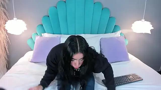 Check out our webcam shows gallery and message on a personal level with our sweet squirt cams hosts, showing off their natural physiques and sex toys.