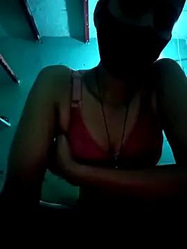 LovelyHeat29 from StripChat is Freechat