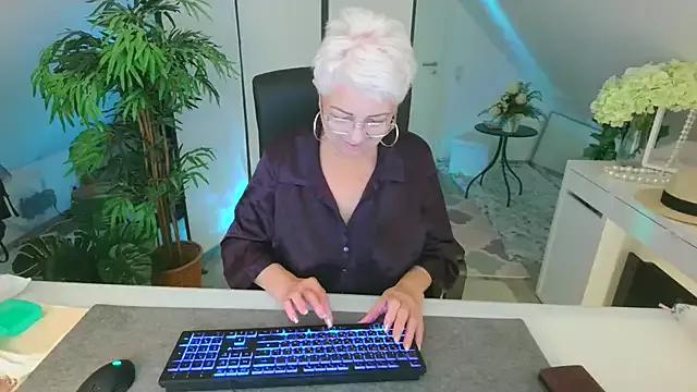 Check out our webcam shows gallery and message on a personal level with our sweet squirt cams hosts, showing off their natural physiques and sex toys.