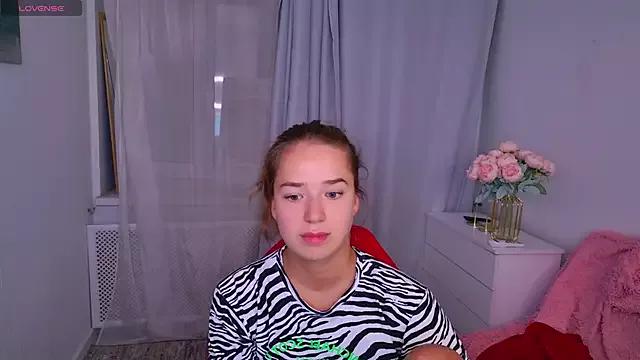 Check out our webcam shows gallery and message on a personal level with our sweet squirt cams hosts, showing off their natural physiques and sex toys.