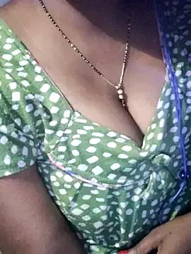 lovelyruhi from StripChat is Freechat