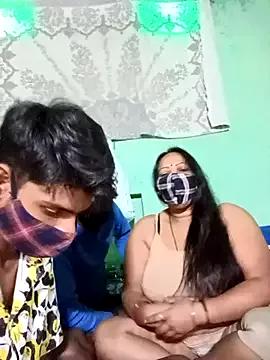 LoveOnStream from StripChat is Freechat