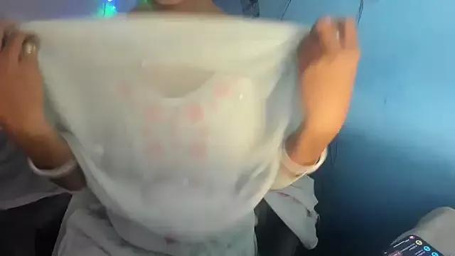 loveyouforever666 from StripChat is Freechat