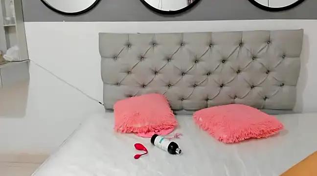 Check out our webcam shows gallery and message on a personal level with our sweet squirt cams hosts, showing off their natural physiques and sex toys.