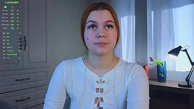 LucilleGlover from StripChat is Freechat