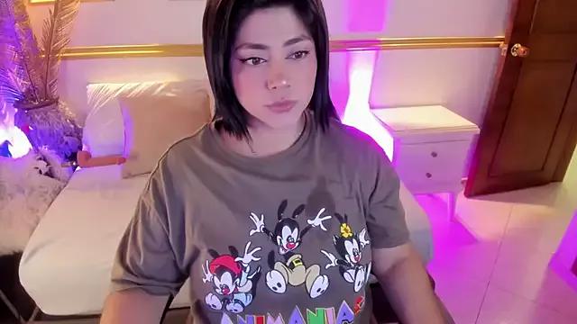 Check out our webcam shows gallery and message on a personal level with our sweet squirt cams hosts, showing off their natural physiques and sex toys.