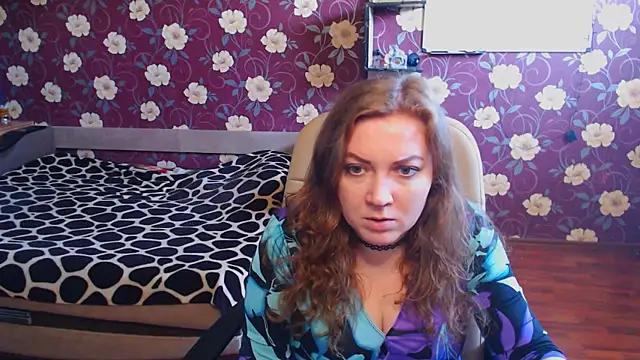 Lucy_GL from StripChat is Freechat