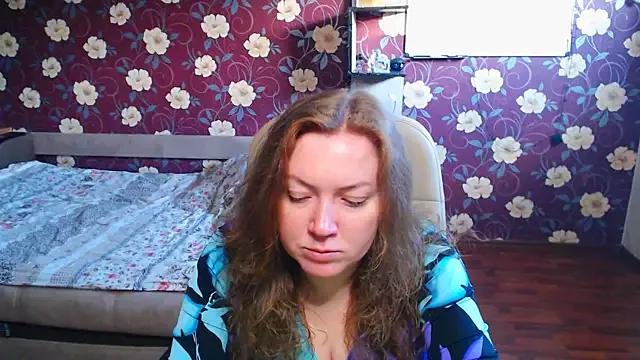 Lucy_GL from StripChat is Freechat