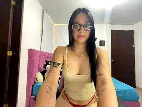 lucy_grey25 from StripChat is Freechat