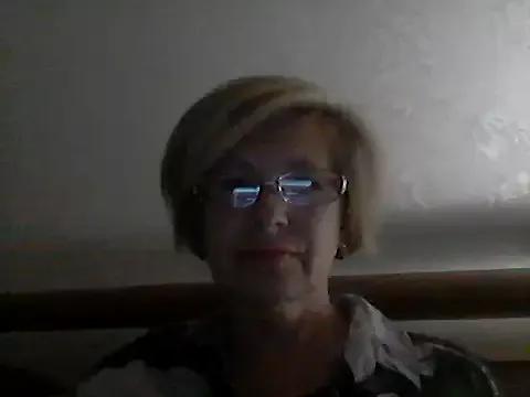 LucyLewisX from StripChat is Freechat