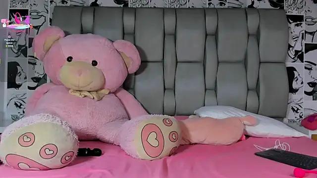 Check out our webcam shows gallery and message on a personal level with our sweet squirt cams hosts, showing off their natural physiques and sex toys.