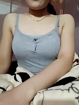 LucyyLy from StripChat is Freechat