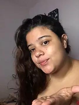 Luisa_golden from StripChat is Freechat