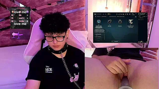 LukeBear from StripChat is Freechat