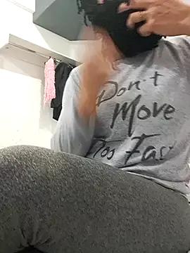 Lulucirio from StripChat is Freechat