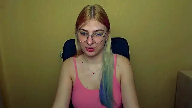 Check out our webcam shows gallery and message on a personal level with our sweet squirt cams hosts, showing off their natural physiques and sex toys.