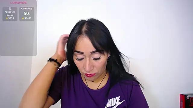 Check out our webcam shows gallery and message on a personal level with our sweet squirt cams hosts, showing off their natural physiques and sex toys.