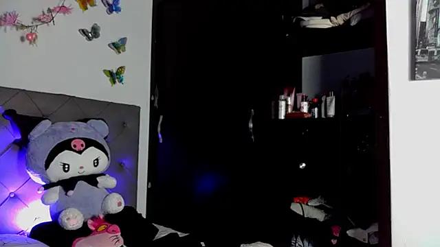 Check out our webcam shows gallery and message on a personal level with our sweet squirt cams hosts, showing off their natural physiques and sex toys.