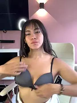 LunaMartinez_Pink from StripChat is Freechat