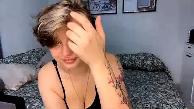 Check out our webcam shows gallery and message on a personal level with our sweet squirt cams hosts, showing off their natural physiques and sex toys.