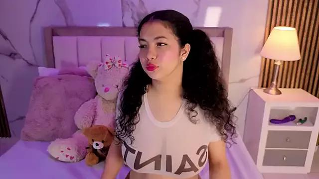 LunaRosse_ from StripChat is Freechat
