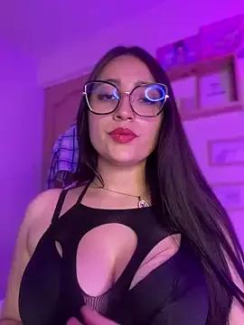 Lunart_ from StripChat is Freechat