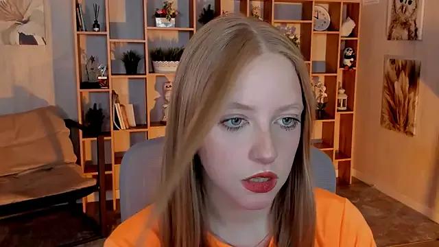 LuunaWiinters from StripChat