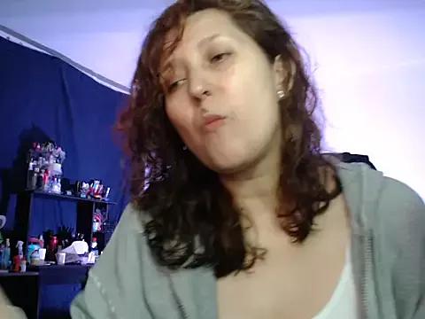 Luz_delunaa from StripChat is Freechat
