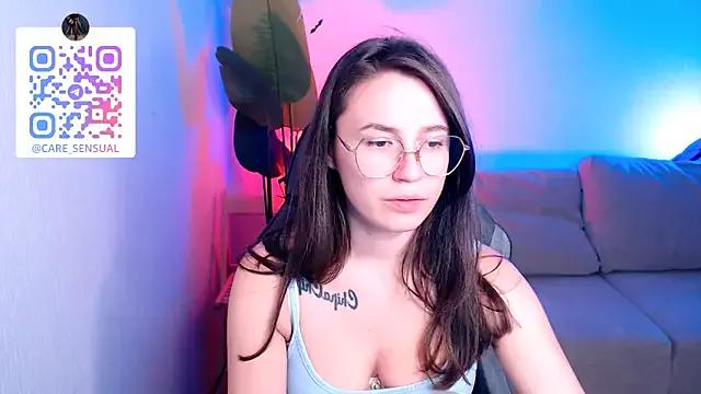 Check out our webcam shows gallery and message on a personal level with our sweet squirt cams hosts, showing off their natural physiques and sex toys.