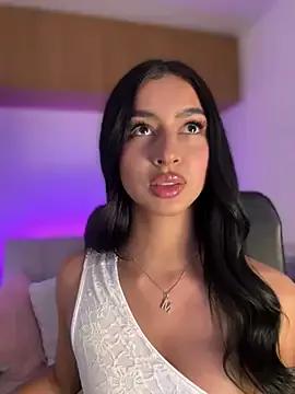 maddy_bronw_ from StripChat is Freechat