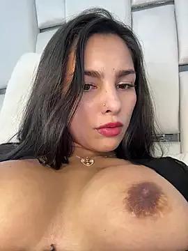 Photos of Maddy_Rouse_ from StripChat is Freechat