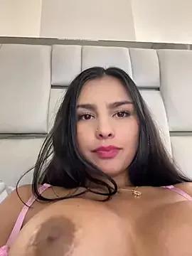 Photos of Maddy_Rouse_ from StripChat is Freechat