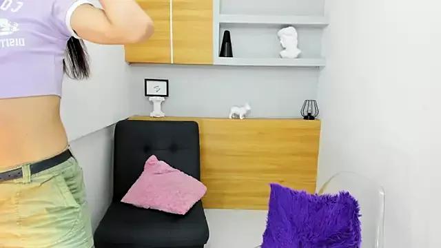 Check out our webcam shows gallery and message on a personal level with our sweet squirt cams hosts, showing off their natural physiques and sex toys.