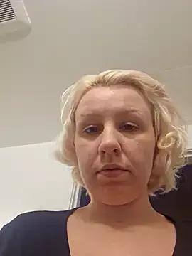 MadelynDaisyMoanroe from StripChat is Freechat