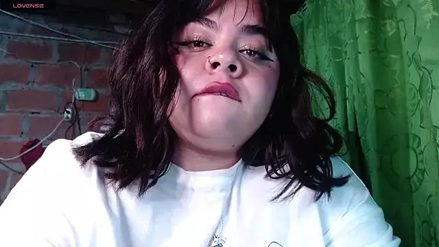madison_ruiz from StripChat is Freechat
