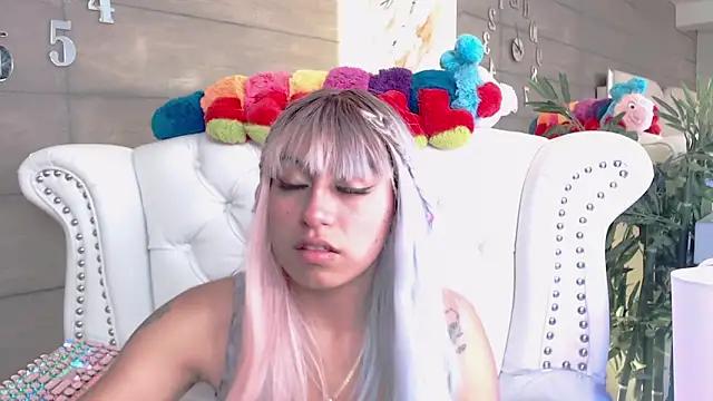 Check out our webcam shows gallery and message on a personal level with our sweet squirt cams hosts, showing off their natural physiques and sex toys.