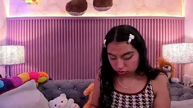 Check out our webcam shows gallery and message on a personal level with our sweet squirt cams hosts, showing off their natural physiques and sex toys.