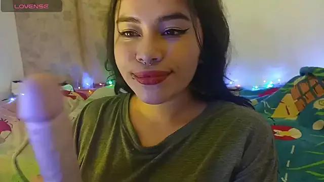 Magic_Alicee_ from StripChat is Freechat