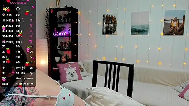Check out our webcam shows gallery and message on a personal level with our sweet squirt cams hosts, showing off their natural physiques and sex toys.