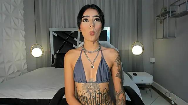 MAGIC_SCARLET from StripChat is Freechat