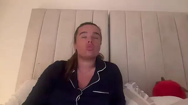 maisiesmithx from StripChat is Freechat