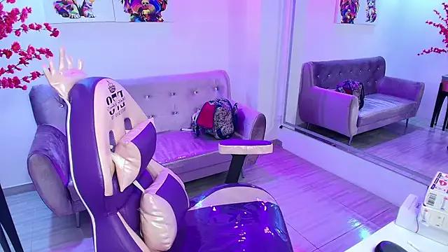 Check out our webcam shows gallery and message on a personal level with our sweet squirt cams hosts, showing off their natural physiques and sex toys.