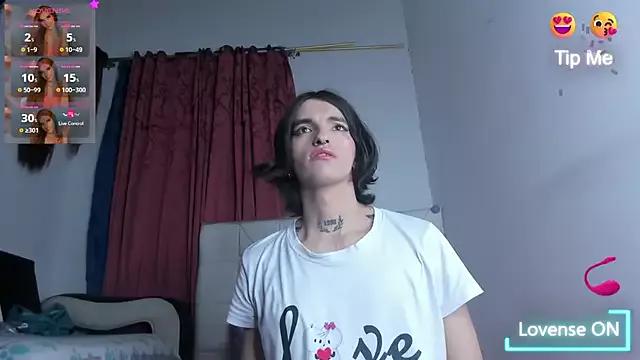 Maite_Wings from StripChat is Freechat