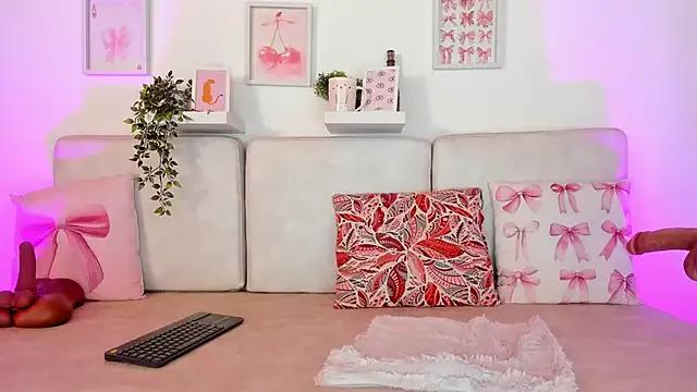 Malka_Burning from StripChat is Freechat