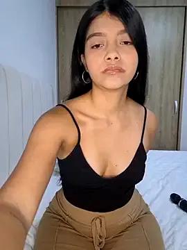 MarianaBlaze from StripChat is Freechat