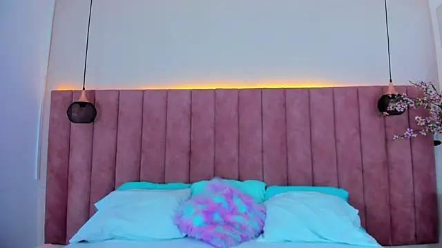 Check out our webcam shows gallery and message on a personal level with our sweet squirt cams hosts, showing off their natural physiques and sex toys.