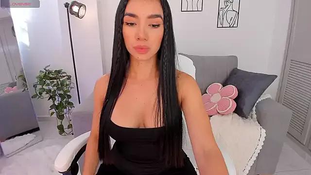 marianasilvax from StripChat is Freechat