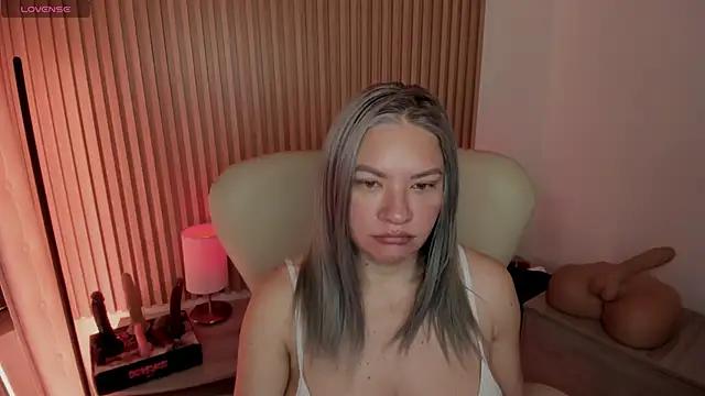 Check out our webcam shows gallery and message on a personal level with our sweet squirt cams hosts, showing off their natural physiques and sex toys.