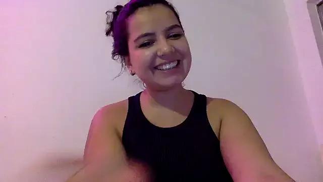 Mariasool from StripChat is Freechat
